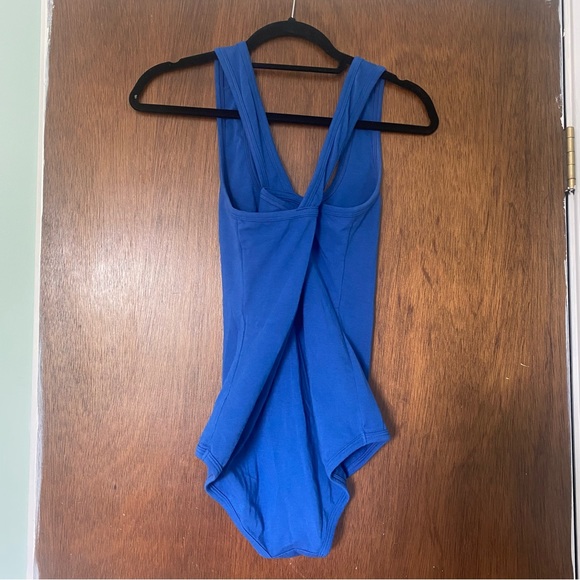 Arq Cleo Leo in Cobalt - Picture 2 of 5